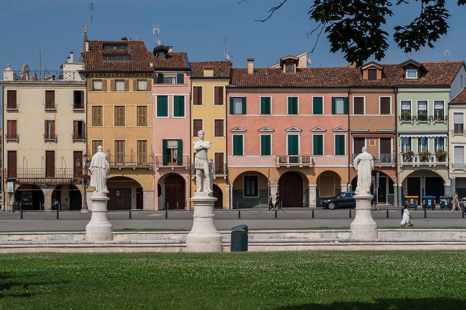 Padova, perché è detta la città dei “tre senza”?