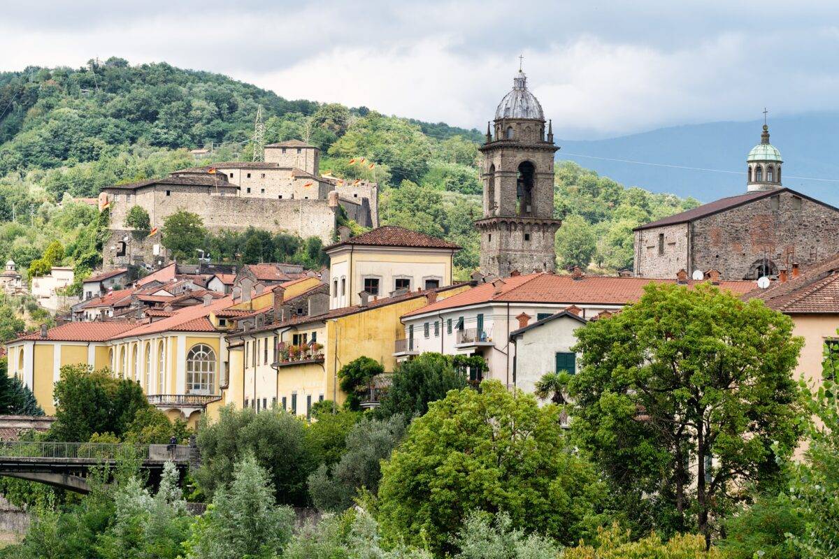 A spasso tra i borghi antichi: Pontremoli