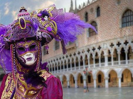 PERSONAGGI E CURIOSITA’ SUL CARNEVALE DI VENEZIA